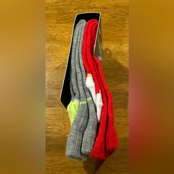 Nike Kid's Crew Socks 2-Pack Size 10C-3Y UN0399 U10 Red Gray NEW With Tags - Picture 3 of 4
